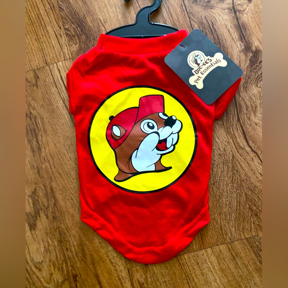 Buccee’s Dog Tee!! Dog size Small!